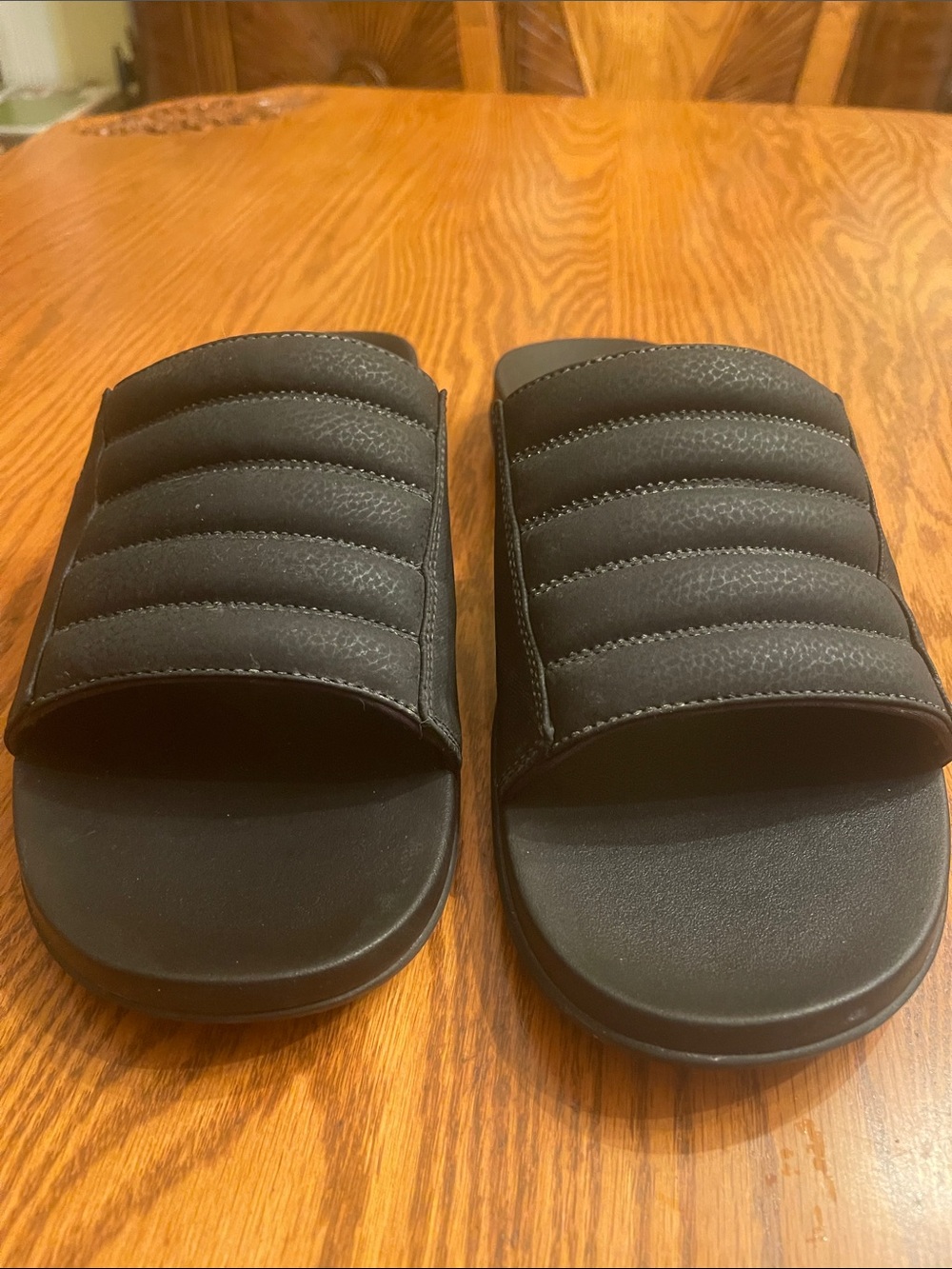 OluKai Men's Black Quilted Slide Sandals